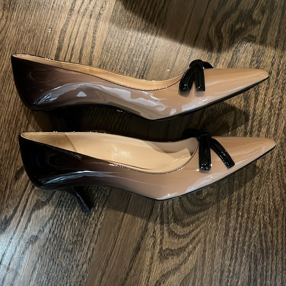 PRADA Parent Leather Pumps- NWOT- gorgeous!!! - Picture 2 of 3